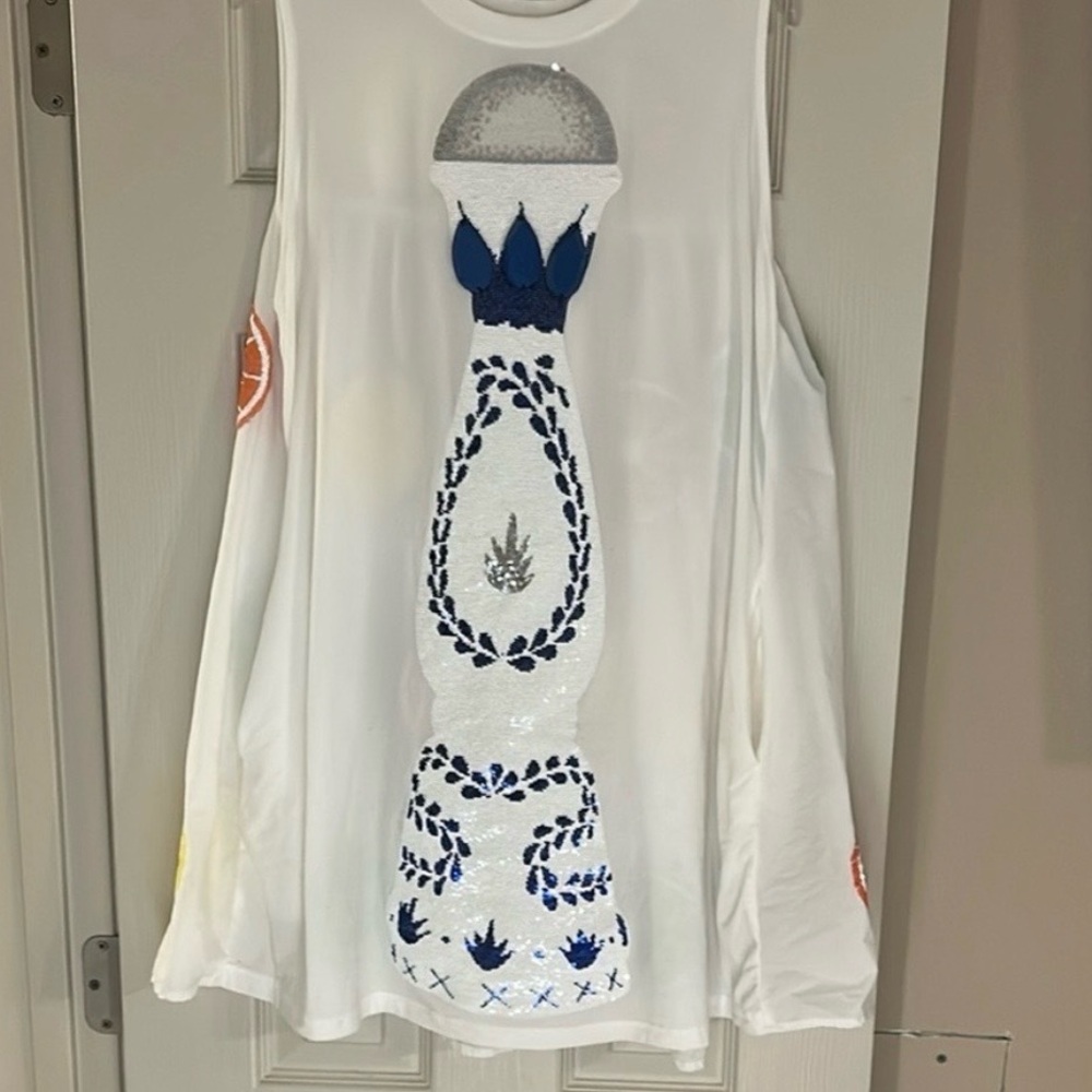 Queen Of Sparkles
Queen Of Sparkles Tequila Bottle Dress size Small